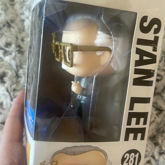 Funko POP! MARVEL GUARDIANS OF THE GALAXY 281 STAN LEE - Picture 3 of 3